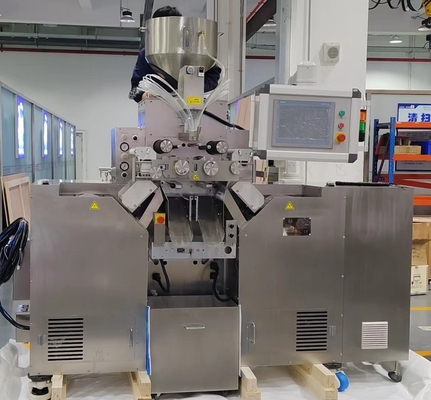 Máquina de cápsulas de gel macio de alta rigidez de torção com redutor harmónico 5.5kw 16 plunges